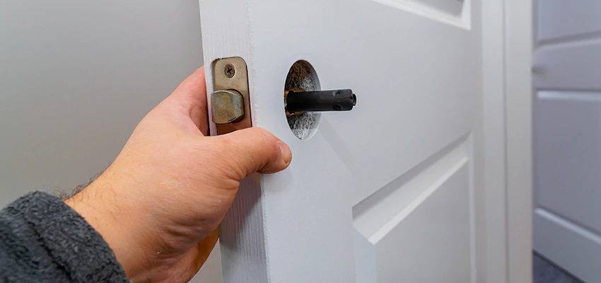 Nighttime Locksmith For Lock Repair in North Miami Beach